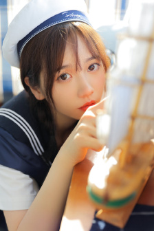 正常女的下面扒开会有小须须吗